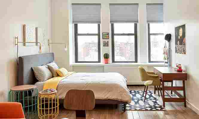 Cómo decorar un dormitorio pequeño para ampliar visualmente el espacio